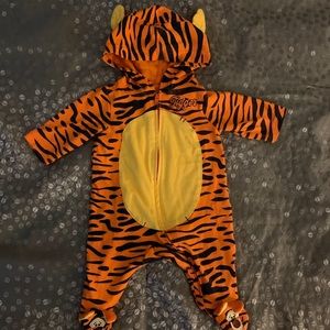 Tigger outfit